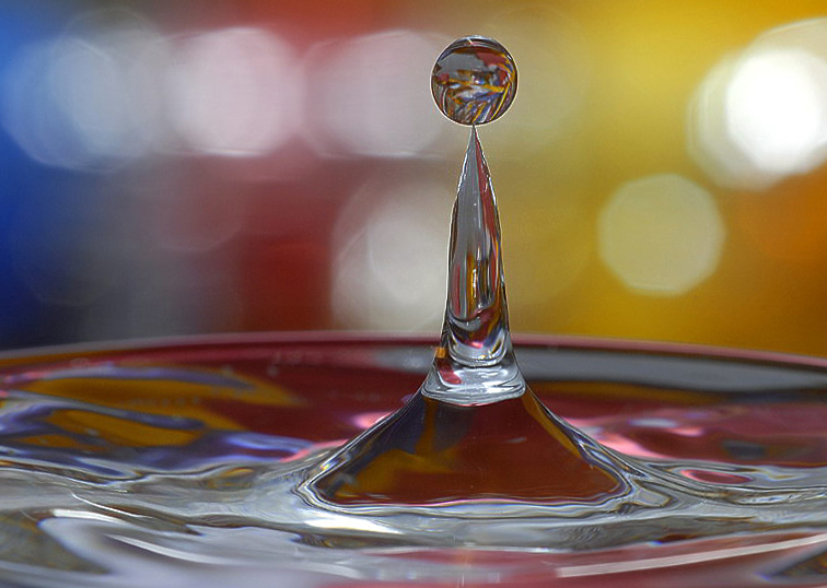 1Tropfen_DDD0072 Kopie.jpg